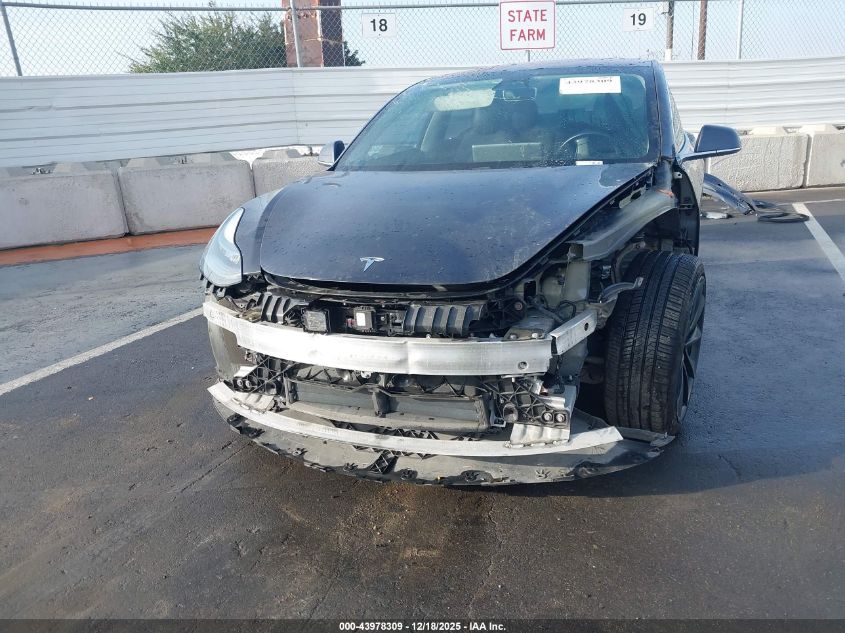 2018 Tesla Model 3 Long Range/Mid Range VIN: 5YJ3E1EA3JF019909 Lot: 43978309