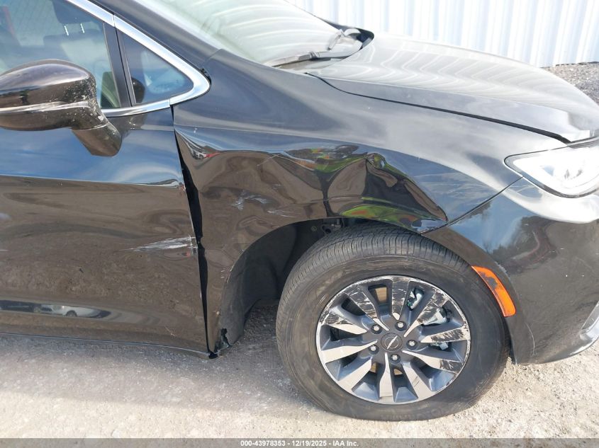 2025 Chrysler Pacifica Hybrid Select VIN: 2C4RC1S77SR565661 Lot: 43978353