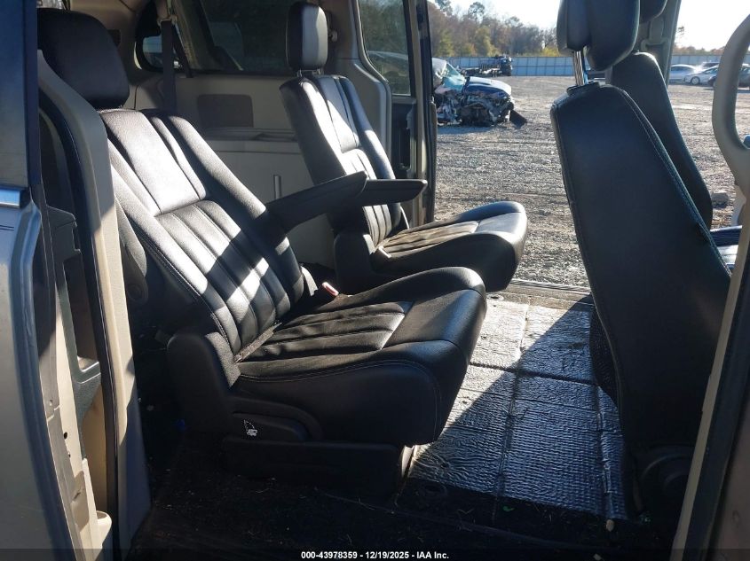 2016 Chrysler Town & Country Touring VIN: 2C4RC1BG5GR205425 Lot: 43978359