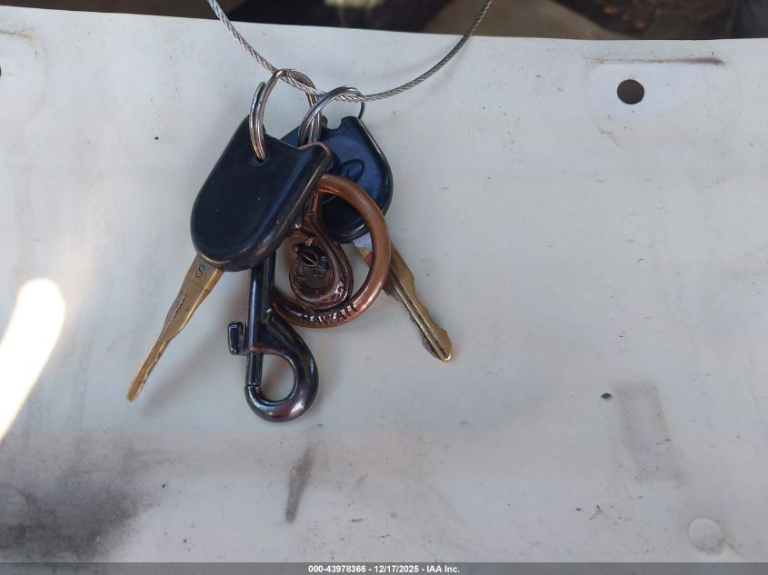 2007 Ford F-150 Stx/Xl/Xlt VIN: 1FTRF122X7NA52047 Lot: 43978366