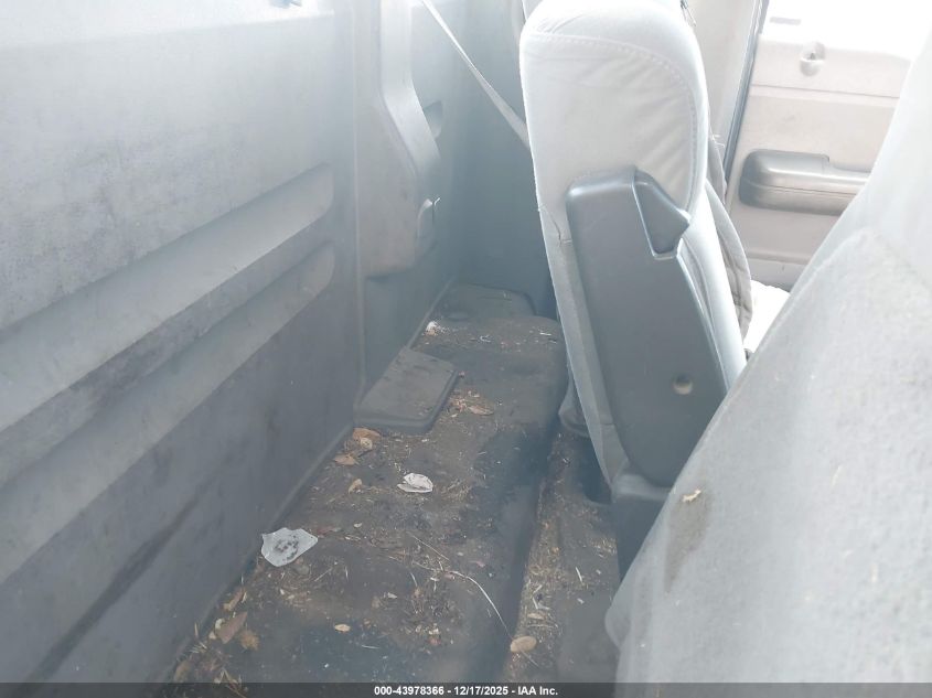 2007 Ford F-150 Stx/Xl/Xlt VIN: 1FTRF122X7NA52047 Lot: 43978366