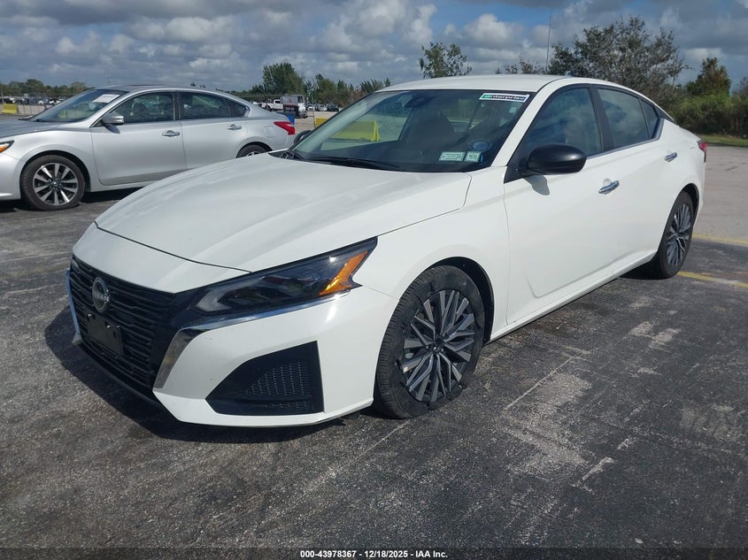 2025 Nissan Altima Sv Fwd