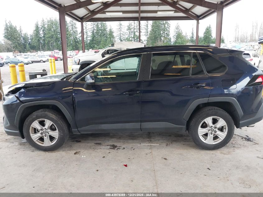 2021 Toyota Rav4 Xle VIN: 2T3P1RFV8MW227621 Lot: 43978369