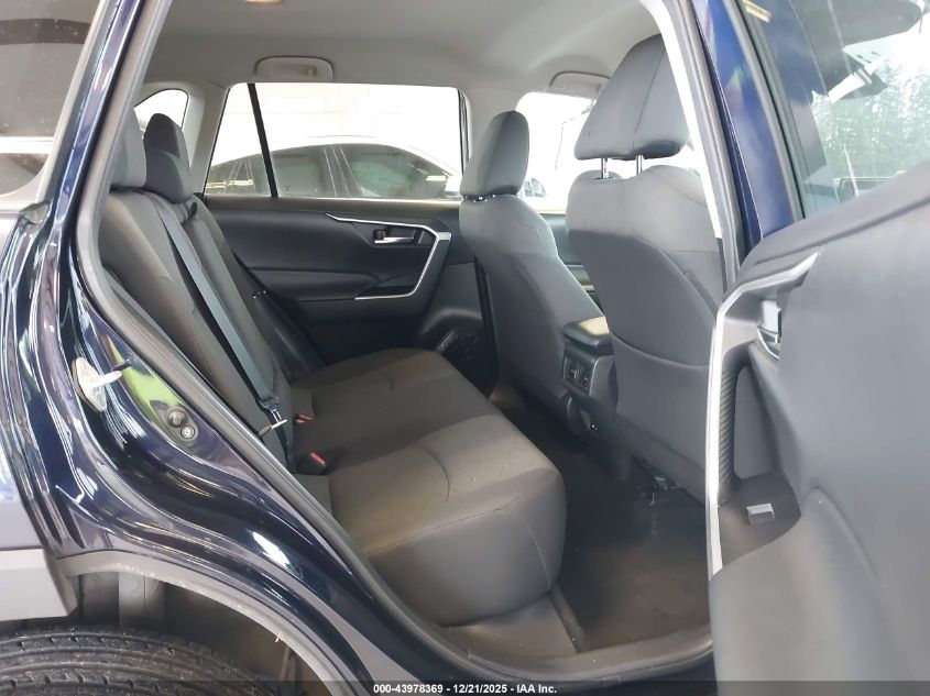 2021 Toyota Rav4 Xle VIN: 2T3P1RFV8MW227621 Lot: 43978369