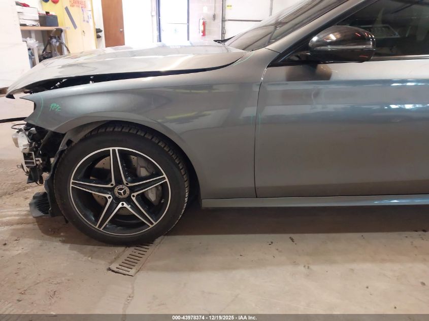 2018 Mercedes-Benz E 300 4Matic VIN: WDDZF4KB5JA381857 Lot: 43978374