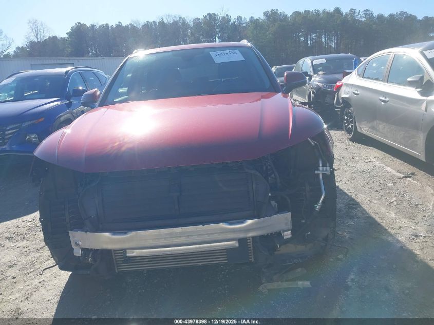 2018 Audi Q5 2.0T Premium/2.0T Tech Premium VIN: WA1BNAFY4J2237636 Lot: 43978398