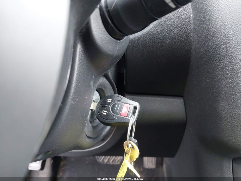 2015 Nissan Rogue Select S VIN: JN8AS5MV4FW256833 Lot: 43978506