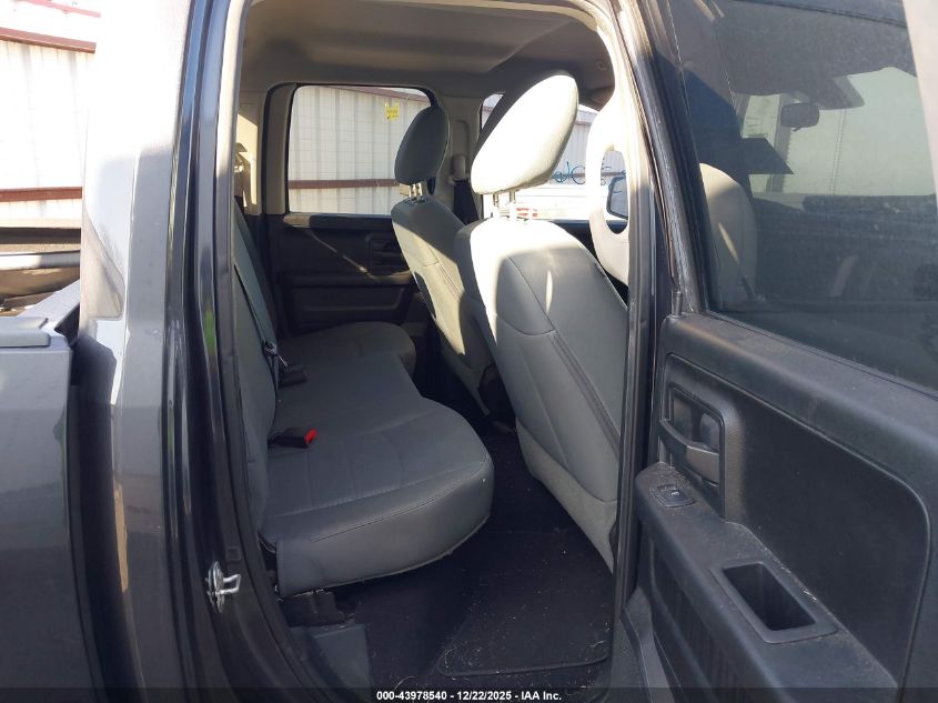 2017 Ram 1500 Express 4X2 6'4 Box VIN: 1C6RR6FT9HS817962 Lot: 43978540