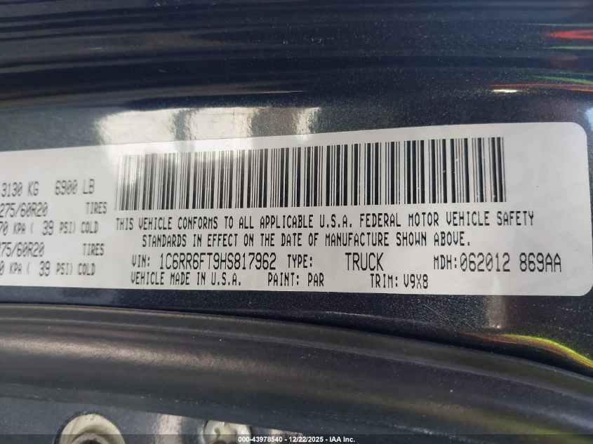 2017 Ram 1500 Express 4X2 6'4 Box VIN: 1C6RR6FT9HS817962 Lot: 43978540