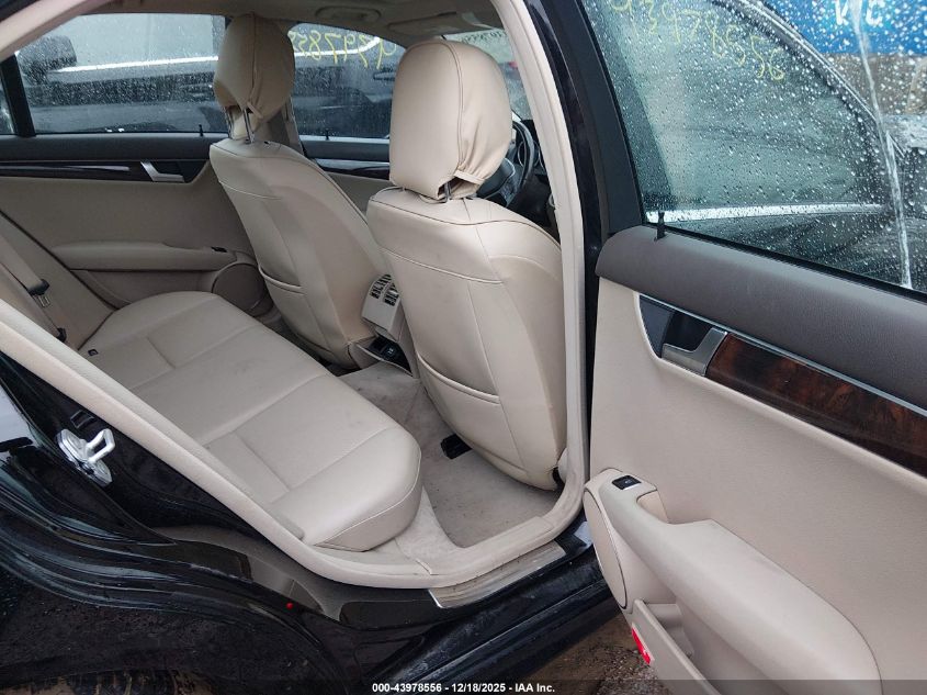 2013 Mercedes-Benz C 300 Sport 4Matic VIN: WDDGF8AB6DG088387 Lot: 43978556