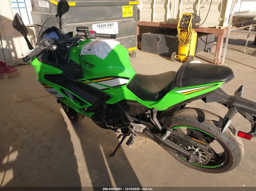 2025 Kawasaki Ex650 P VIN: ML5EXEP11SDAE2758 Lot: 43978591