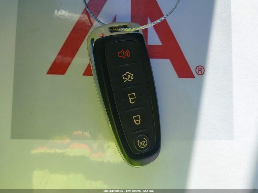 2015 Ford Focus Titanium VIN: 1FADP3J28FL362590 Lot: 43978595