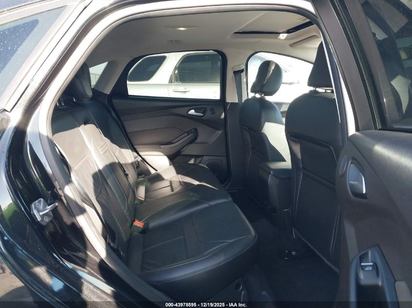 2015 Ford Focus Titanium VIN: 1FADP3J28FL362590 Lot: 43978595