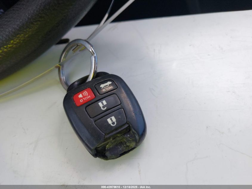 2017 Toyota Corolla Le VIN: 5YFBURHE2HP717521 Lot: 43978610