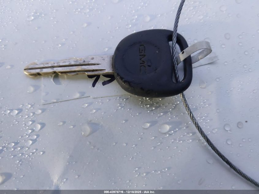 2004 GMC Yukon Slt VIN: 1GKEK13Z94J136440 Lot: 43978716