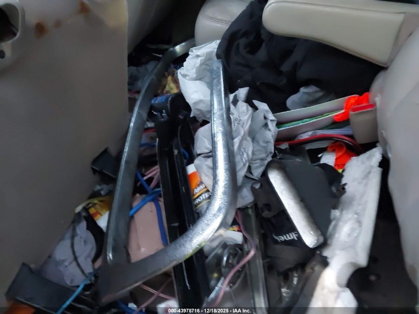 2004 GMC Yukon Slt VIN: 1GKEK13Z94J136440 Lot: 43978716