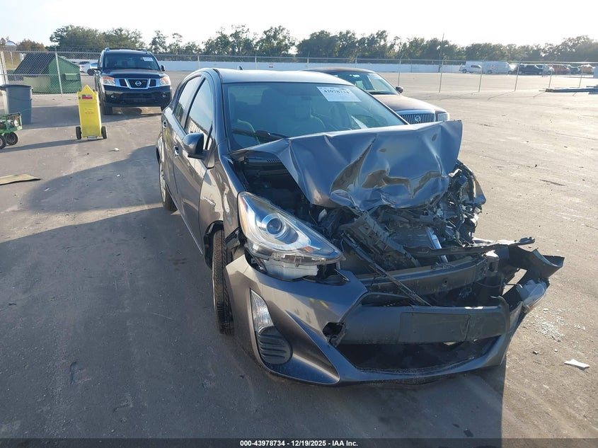 JTDKDTB38G1124057 2016 Toyota Prius C One auction photo 1