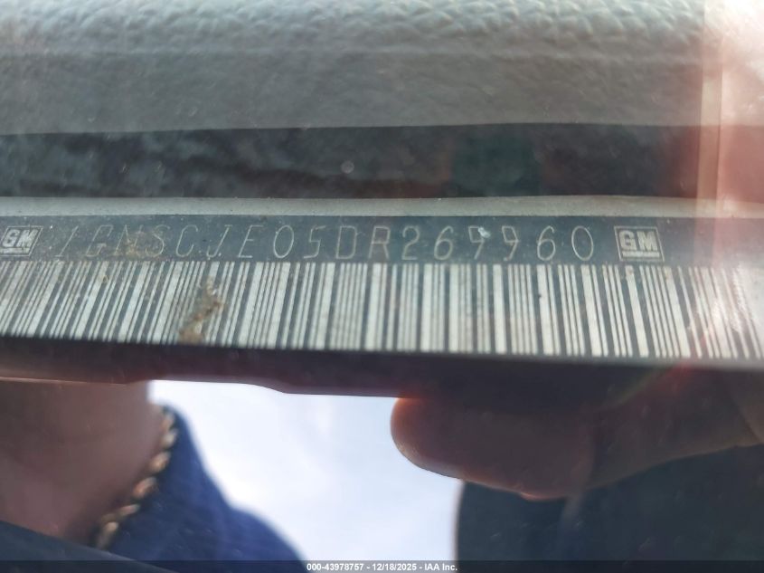 2013 Chevrolet Suburban 1500 Lt VIN: 1GNSCJE05DR269960 Lot: 43978757