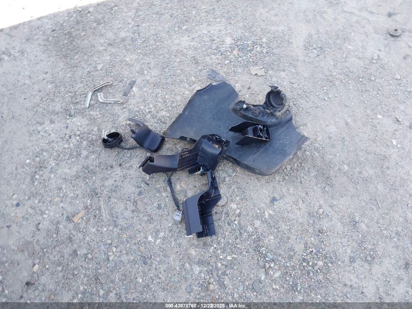 2015 Mitsubishi Outlander Sport Es VIN: 4A4AR3AUXFE020080 Lot: 43978760