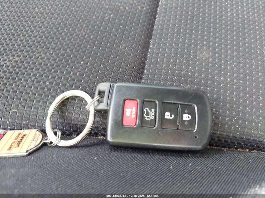 2018 Toyota Rav4 Xle VIN: JTMWFREV0JJ203709 Lot: 43978766