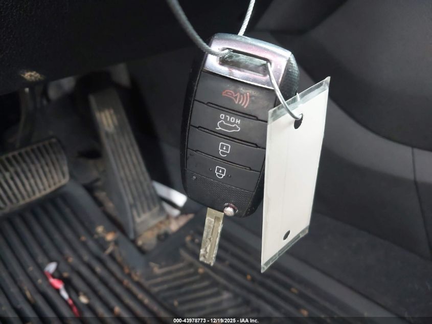 2019 Kia Sorento 2.4L Lx VIN: 5XYPG4A34KG560613 Lot: 43978773