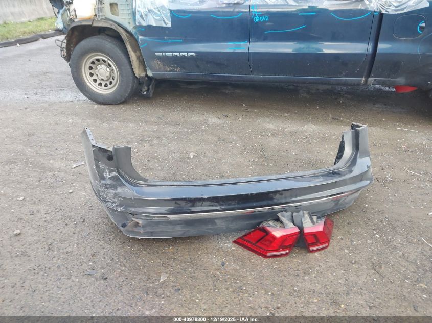 2020 Volkswagen Tiguan 2.0T Se/2.0T Se R-Line Black/2.0T Sel VIN: 3VV2B7AX7LM177896 Lot: 43978800