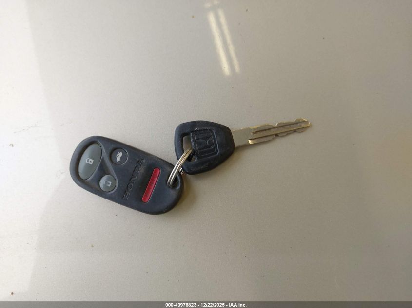 2001 Honda Accord 2.3 Ex VIN: 1HGCG556X1A062702 Lot: 43978823