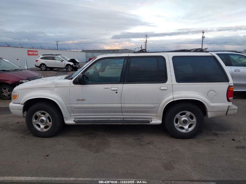 1999 Ford Explorer Eddie Bauer/Limited/Xlt VIN: 1FMZU34E8XZB03929 Lot: 43978830
