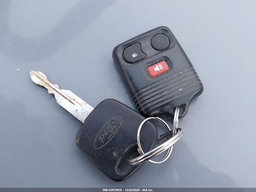 1999 Ford Explorer Eddie Bauer/Limited/Xlt VIN: 1FMZU34E8XZB03929 Lot: 43978830