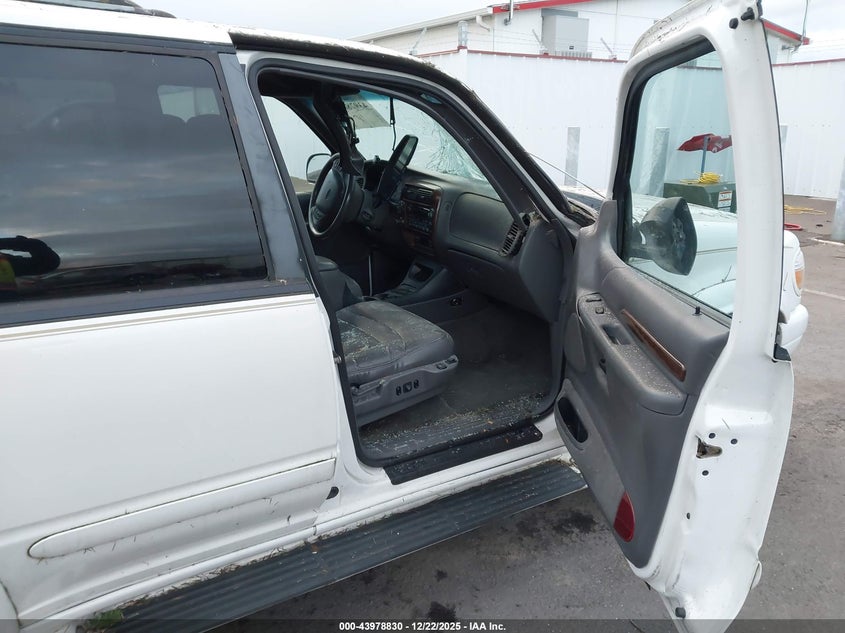 1999 Ford Explorer Eddie Bauer/Limited/Xlt