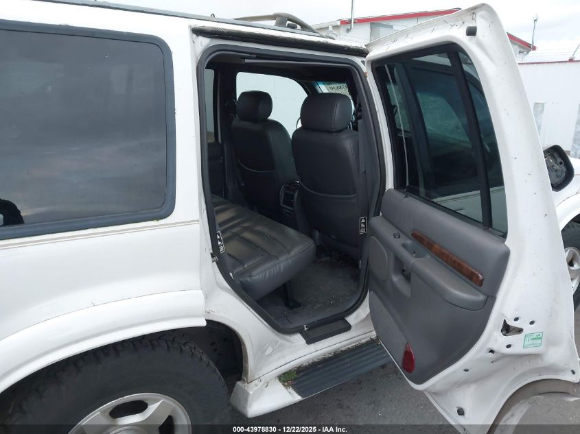 1999 Ford Explorer Eddie Bauer/Limited/Xlt VIN: 1FMZU34E8XZB03929 Lot: 43978830