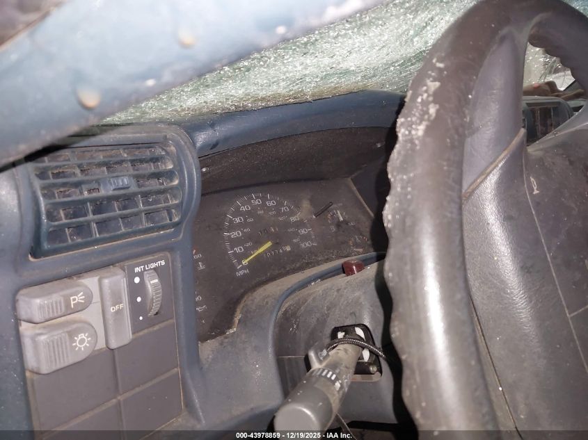 1995 Chev S10 Pickup VIN: 1GCCS144358139487 Lot: 43978859