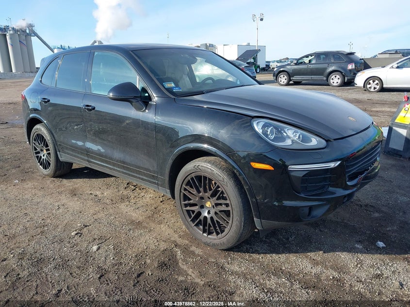 WP1AA2A2XHKA82086 2017 Porsche Cayenne Platinum Edition auction photo 1
