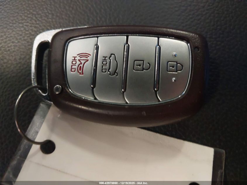 2017 Hyundai Elantra Sport VIN: KMHD04LB1HU291663 Lot: 43978868