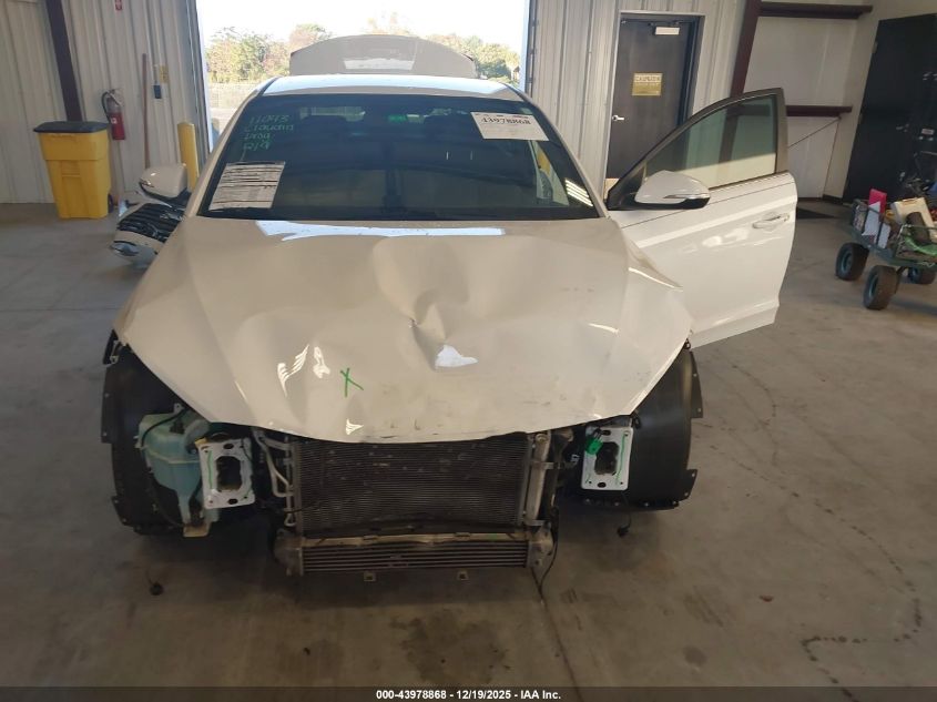 2017 Hyundai Elantra Sport VIN: KMHD04LB1HU291663 Lot: 43978868