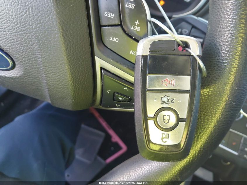 2019 Ford Fusion Se VIN: 3FA6P0T95KR270432 Lot: 43978880