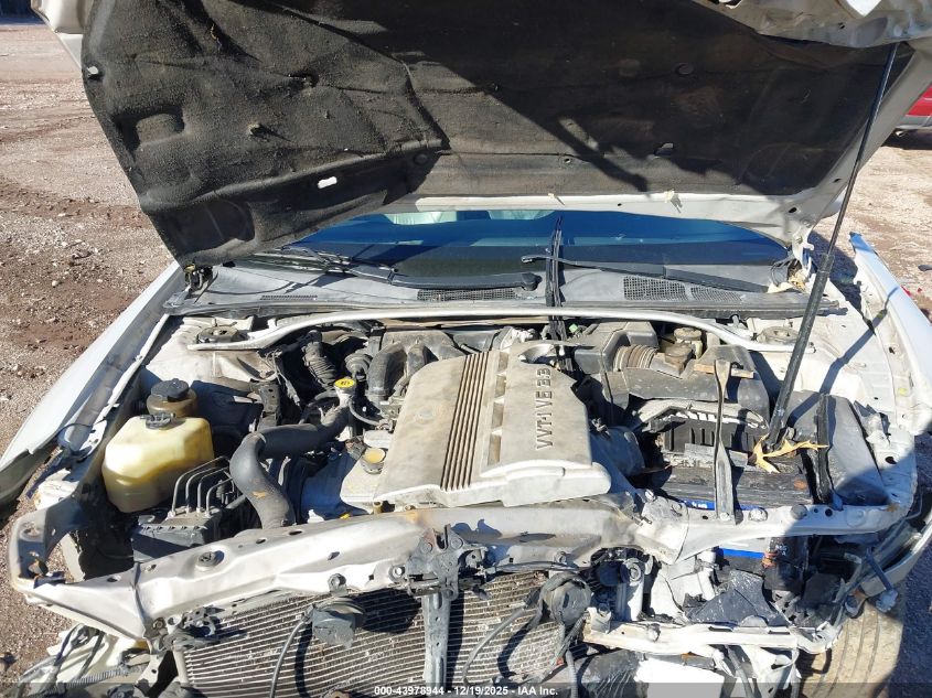 2004 Lexus Es 330 VIN: JTHBA30G945003281 Lot: 43978944