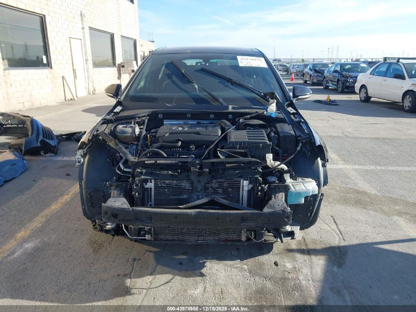 2016 Volkswagen Golf Gti Autobahn W/Performance Package 4-Door VIN: 3VW547AU9GM056575 Lot: 43978958