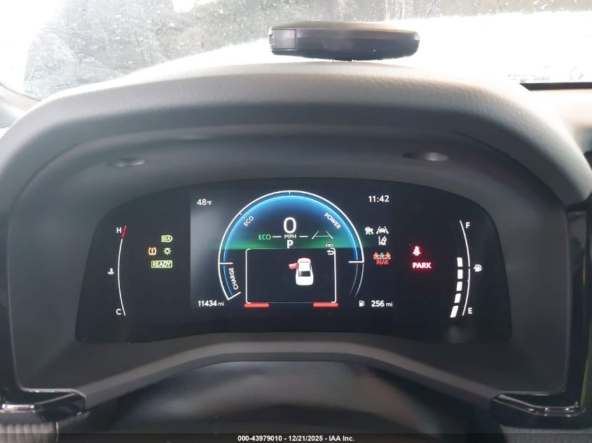 2025 Toyota Camry Se VIN: 4T1DBADKXSU033365 Lot: 43979010