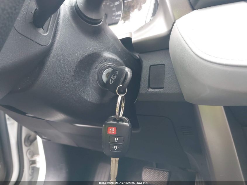 2015 Toyota Rav4 Le VIN: 2T3ZFREV5FW181762 Lot: 43979069