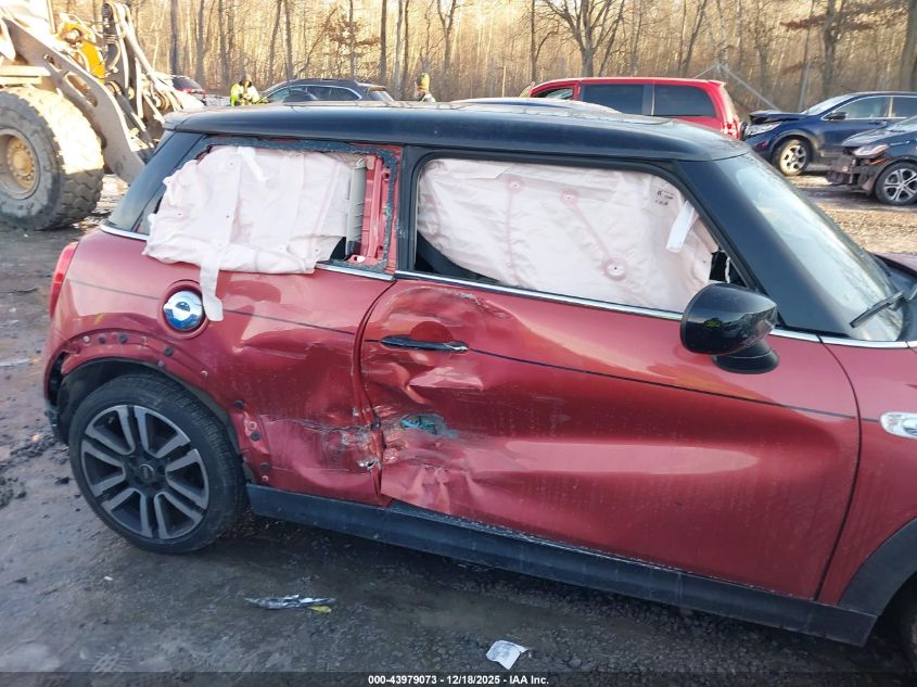 2021 Mini Hardtop Cooper S VIN: WMWXR5C09M2N27393 Lot: 43979073