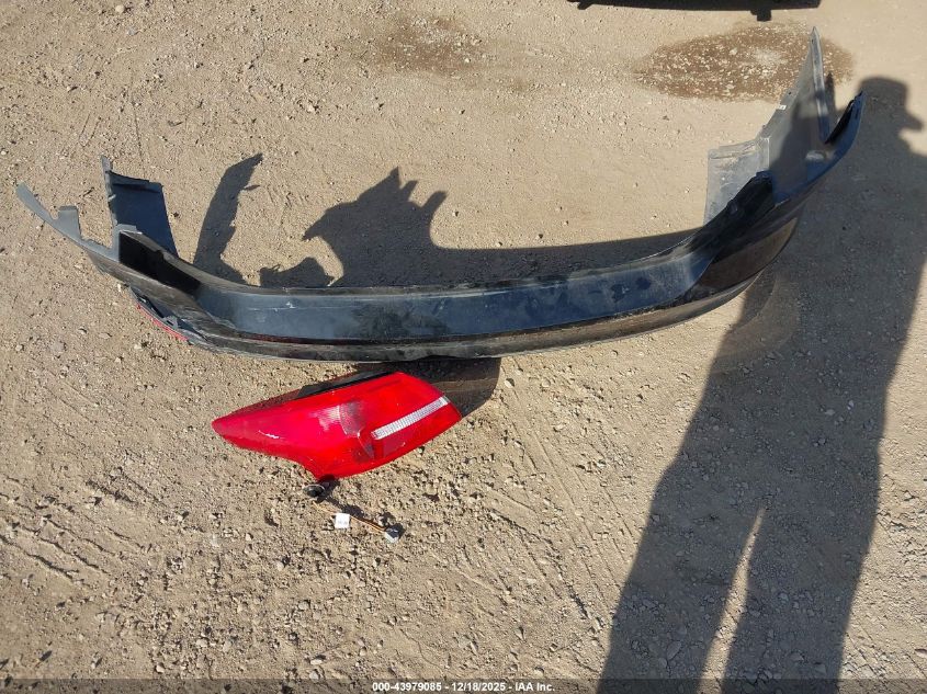 2018 Ford Focus Se VIN: 1FADP3FE1JL290837 Lot: 43979085