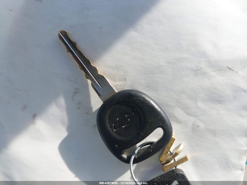 2001 Chevrolet Express VIN: 1GCEG15M211145927 Lot: 43979092