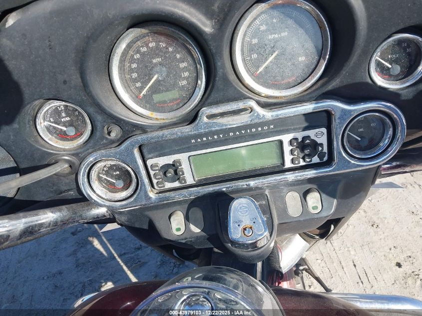 2008 Harley-Davidson Flht Classic VIN: 1HD1FF4178Y607887 Lot: 43979103