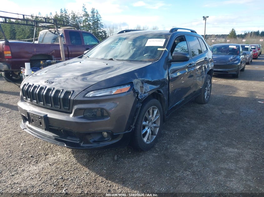 VIN 1C4PJLCB3JD605053 2018 JEEP CHEROKEE LATITUDE TECH CONNECT FWD