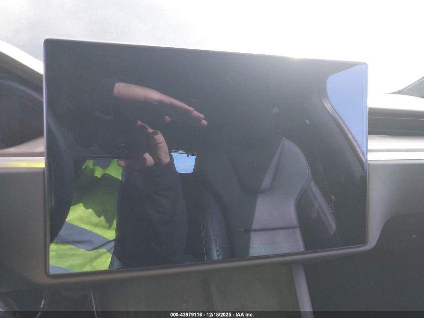 2024 Tesla Model X Long Range VIN: 7SAXCAE50RF443203 Lot: 43979116