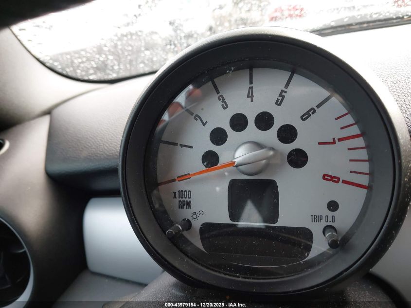 2011 Mini Cooper Clubman VIN: WMWZF3C53BT267520 Lot: 43979154