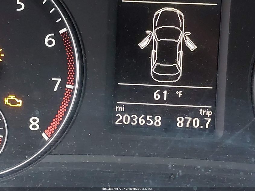 2013 Volkswagen Passat 2.5L Se VIN: 1VWBP7A30DC058035 Lot: 43979177