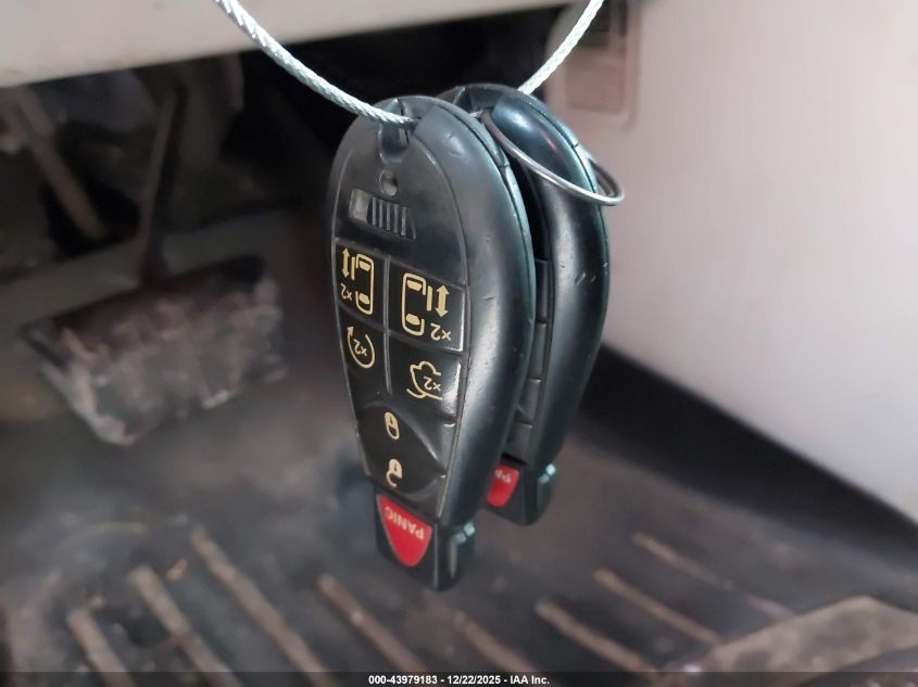 2014 Chrysler Town & Country Touring-L VIN: 2C4RC1CG6ER165092 Lot: 43979183