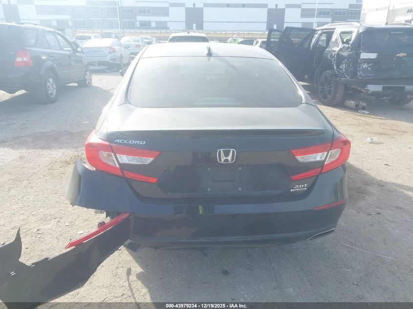 2018 Honda Accord Touring 2.0T VIN: 1HGCV2F95JA032892 Lot: 43979234
